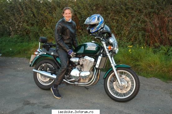 discutii- fetele motoare cui nu-i place...