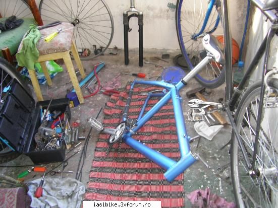 cam asa arata bicla mea ;) merge undeva pe 23?