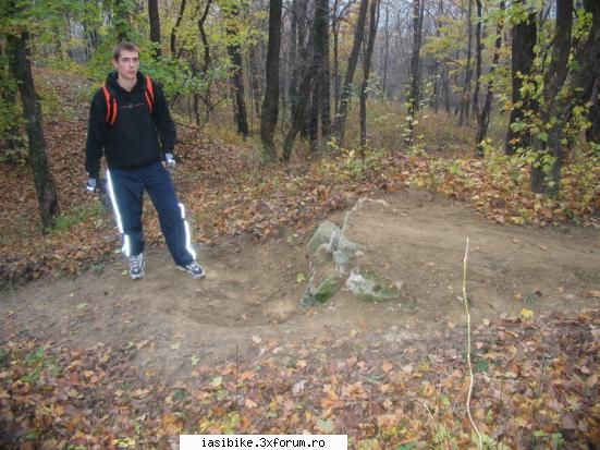 aceeasi rampa traseu cetatuia( dirt + dh)