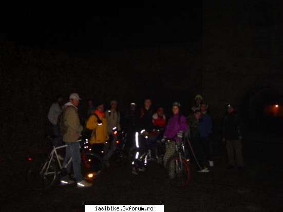 pedalare seara. assd