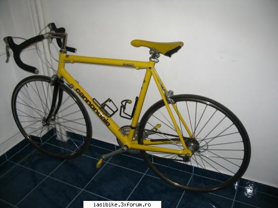 vand cursiera cannondale usa cadru cannondale marimea 58. furca din carbon. echipare shimano 105.