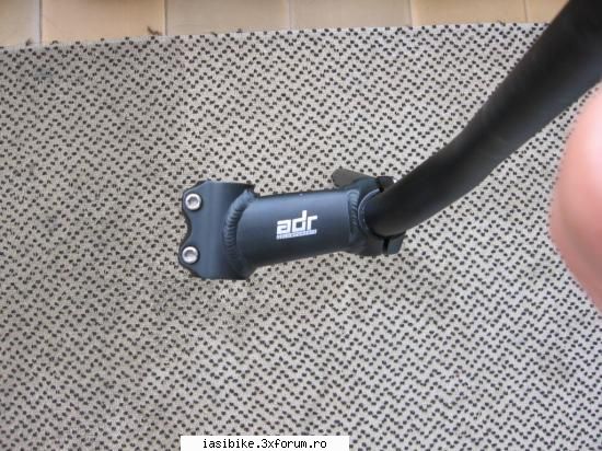 inc ao poza cu pipa+ teava ghidon.(nu are pret dar imi pot da id lui sau anuntul cu  aceste produse)