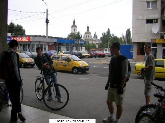 ne-am oprit mercur cumparam dulciuri