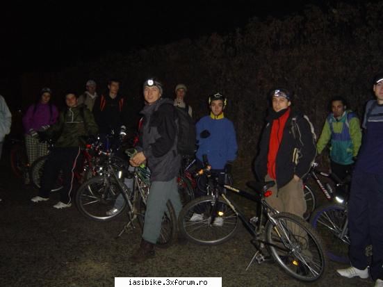 Pedalare cu turistoriiiiii.....asta seara. - Red-Biker - Evenimente si Discutii
